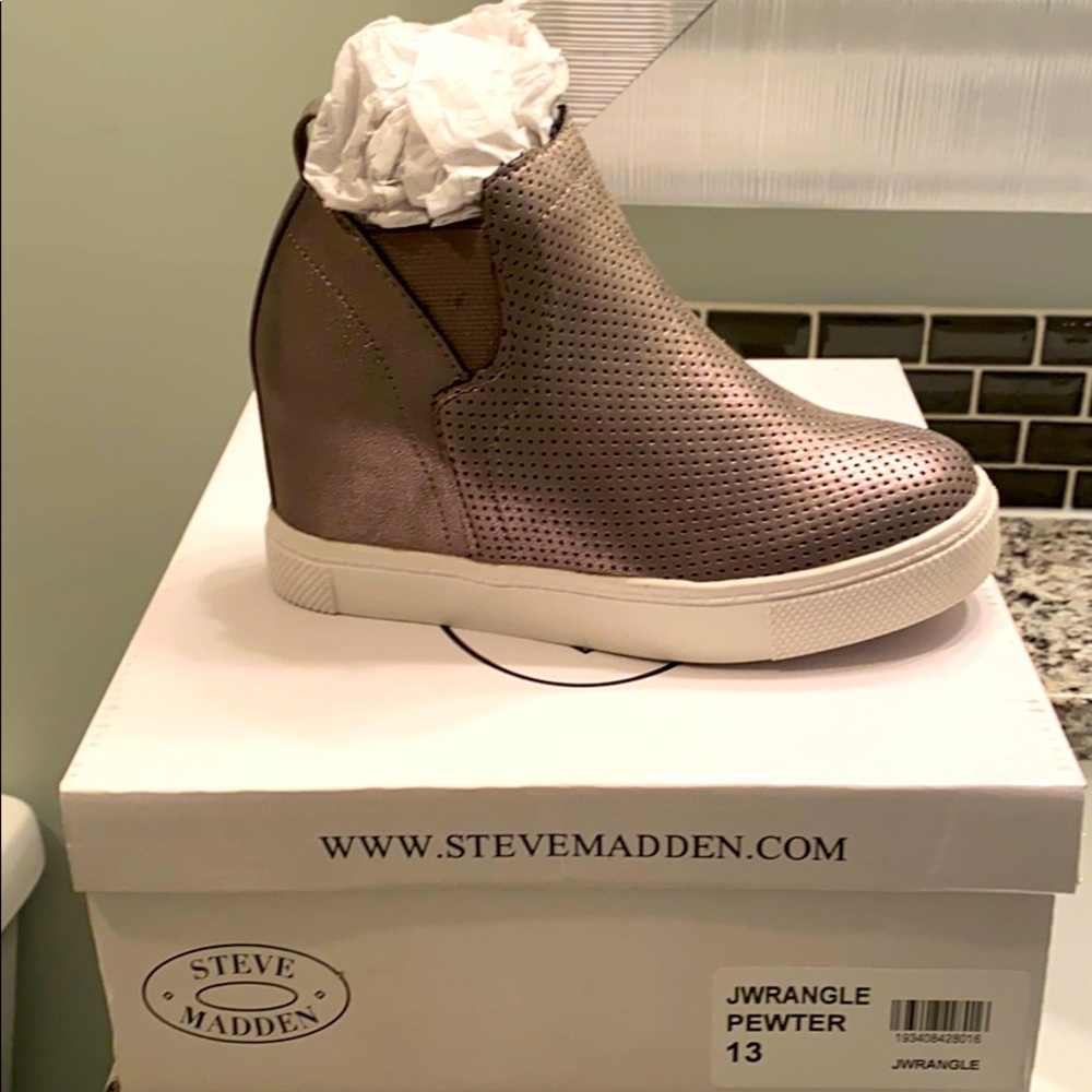 Steve Madden Pewter Wedge Jwrangle